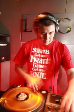 DJ TSUBASA aka STAND OUT!!