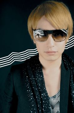 FLASH!!!-中田ヤスタカ(capsule) "WORLD OF FANTASY" DJ TOUR 2011-