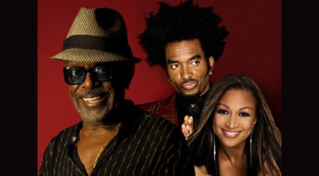 LEON WARE & Friends  featuring CHANTÉ MOORE & AMP FIDDLER