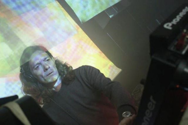 emeralda special party Guest DJ: Steve Bicknell from London UK