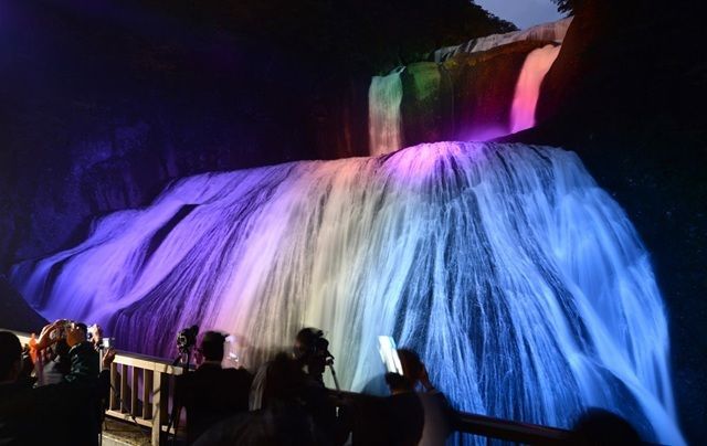 FUKURODA WATER WALL LIGTHING