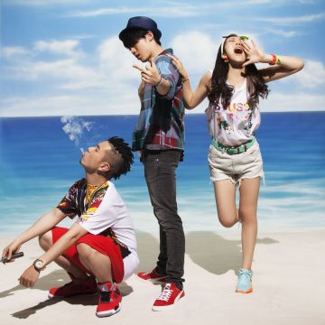 WHITE JAM／Brand New Vibe／LIFriends３マンライブ