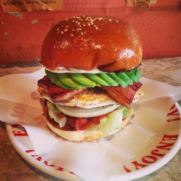 あの マルブチバーガーが帰ってくる！！