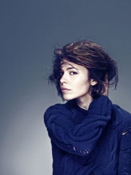 NINA KRAVIZ