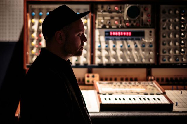 DJ Shadow