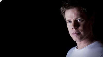 ageHaが8周年パーティーに「Ferry Corsten」が登場