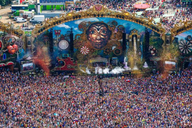 世界最大のEDMフェス「Tomorrowland 2015」にSven Vathのヴァイナルオンリーステージが出現