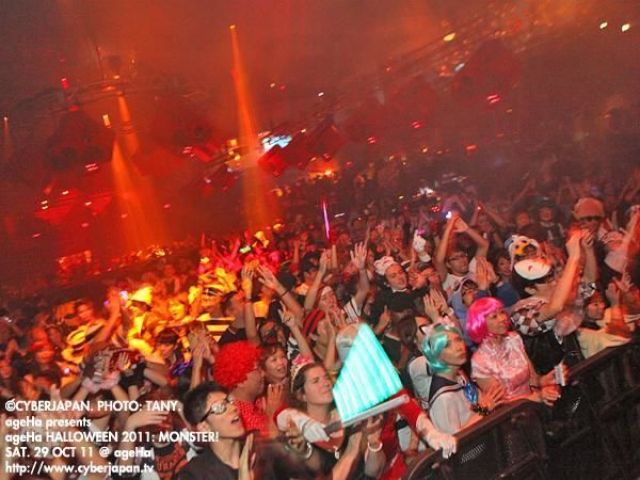 ageHa presents ageHa HALLOWEEN 2011: MONSTER!